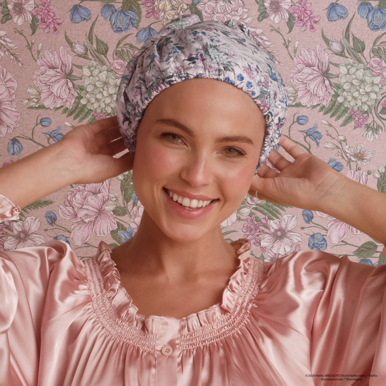 508917-BridgertonxKitsch-SatinLinedFlexiShowerCap-Wisteria-Model-4-1280x1280px-1.jpg