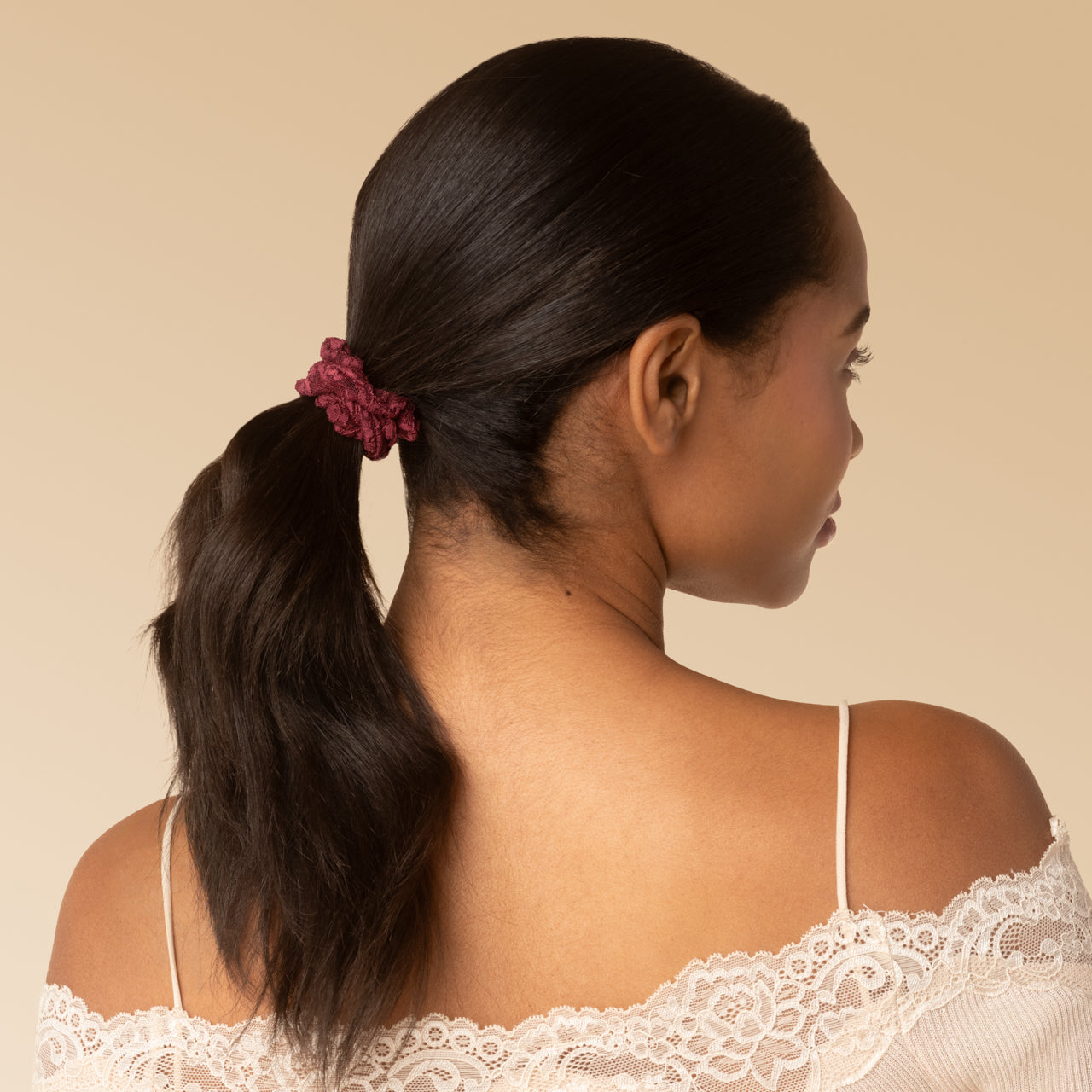 512754-RuchedLaceScrunchies-5pc-Hair-CherryLacquer_DustyPink-Model-2-1280x1280px.jpg