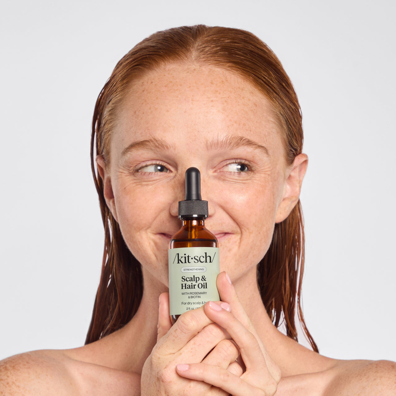 60633-StrengtheningScalp_HairOil-Rosemary_Biotin-Model-Consumables-6-1280x1280px-1.jpg