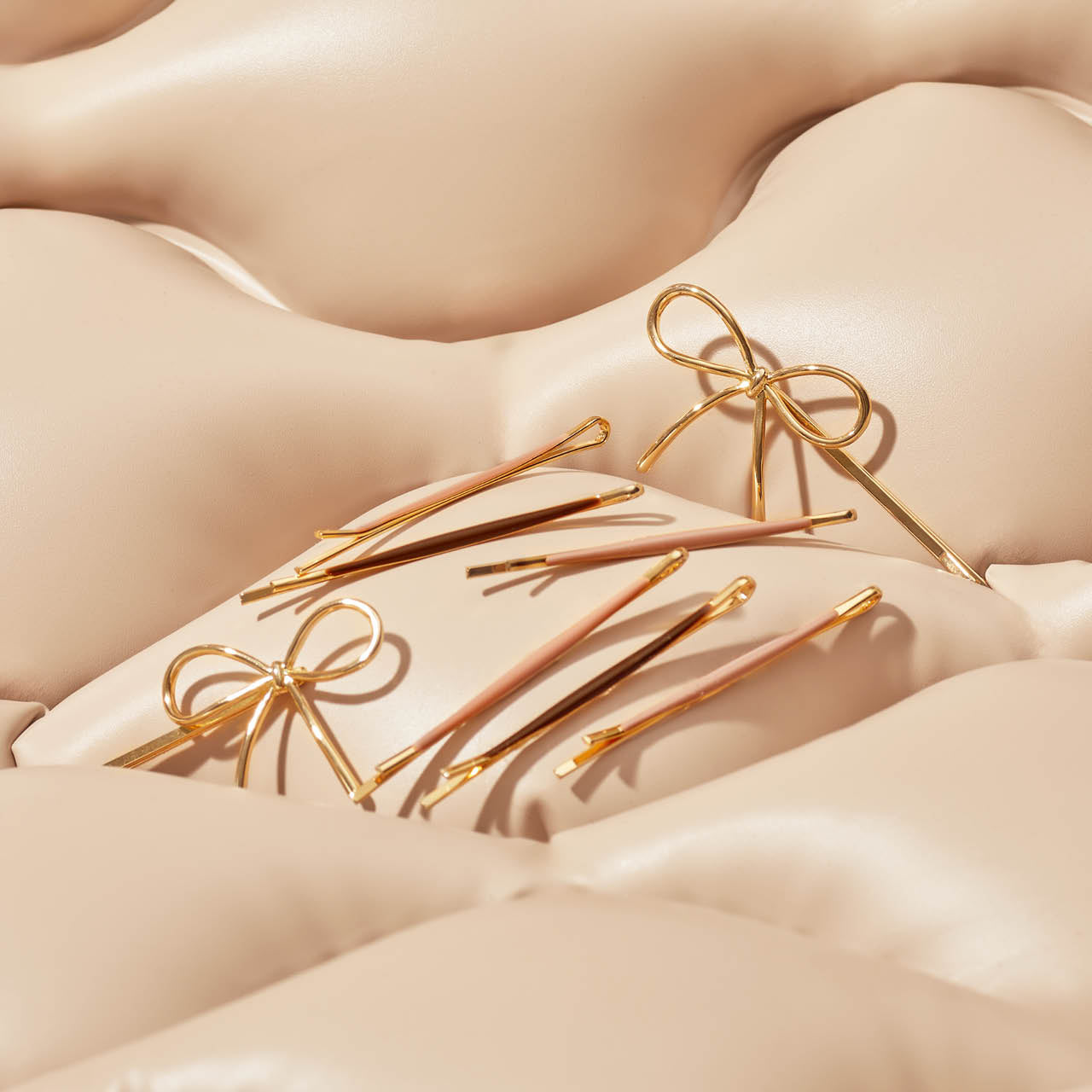 64259-CreativeProductShoot-MetalEnamelPuffy_BowBobbyPins-8pc-Hair-Rosewood-1280x1280px.jpg