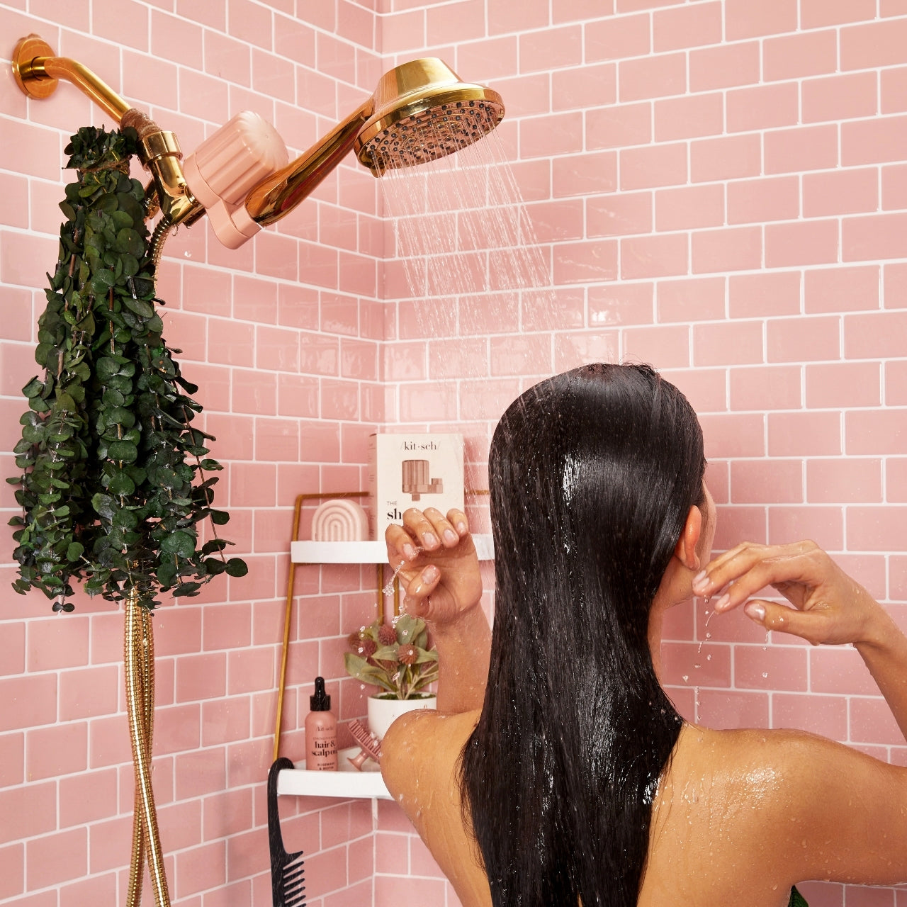 65768-60633-62064-ShowerFilterAttachment-StrengtheningHair_ScalpOilRosemary_Biotin-RecycledPlasticScalpExfoliator-Model-BottleFreeBeauty-Terracotta-1280x1280px-1.jpg