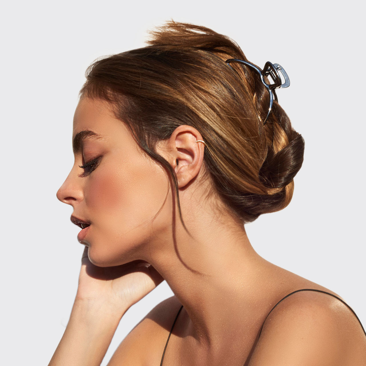 8448-Hair-lifestyle-openshape-claw-clip-hematite-1280x1280px.jpg